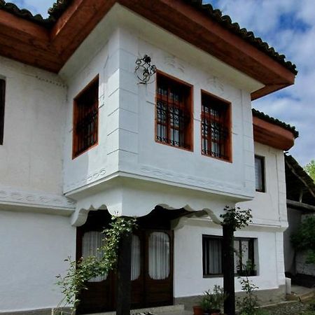 Bujtina Zhaveli Bed & Breakfast Gjakova ภายนอก รูปภาพ