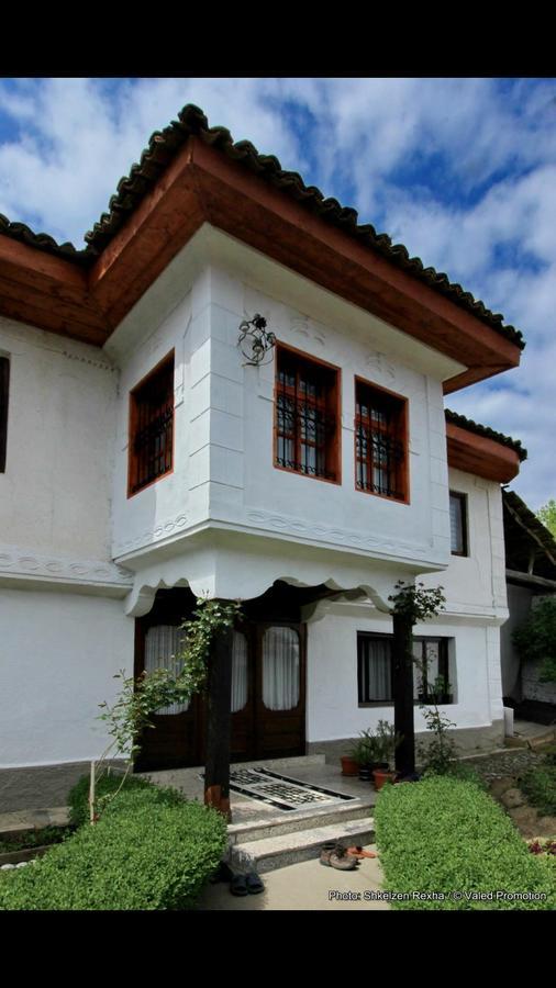 Bujtina Zhaveli Bed & Breakfast Gjakova ภายนอก รูปภาพ