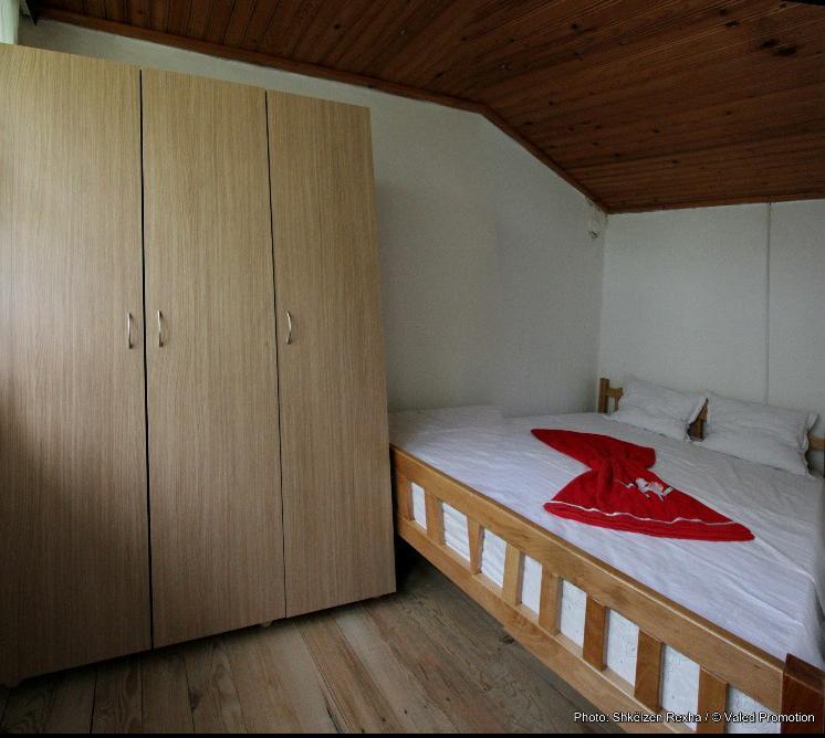 Bujtina Zhaveli Bed & Breakfast Gjakova ภายนอก รูปภาพ